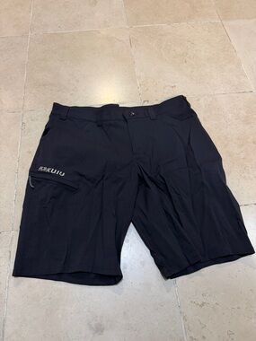 KUIU Black Men's Technical Cargo Shorts